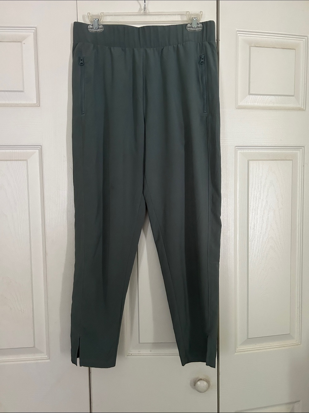 Z by Zella Small Sage Green Ankle Pull On Pants Athleisure Workout Zip Pockets